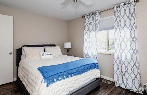 Kettering Apartment | Stylish Retreat W Modern Comforts! Prime Location