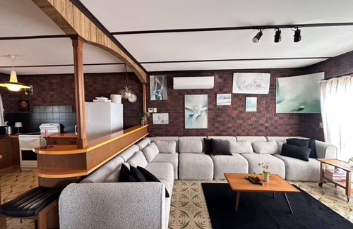 Sellicks Beach House | Stylish, serene beach front house in Sellicks Beach