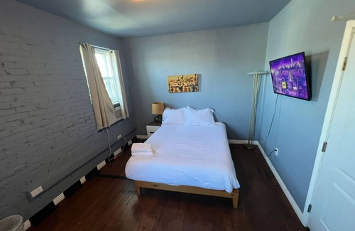 Westlake Apartment | Stylish Studio in the Heart of LA!