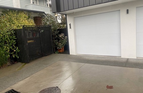 Grey Lynn House | Stylish Townhouse in Grey Lynn, Stylish two level townhouse
