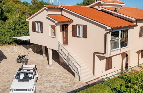 Presika Apartment | Stylish Two Bedroom Apartment in Labin - Two Bedroom Apartment with Terrace
