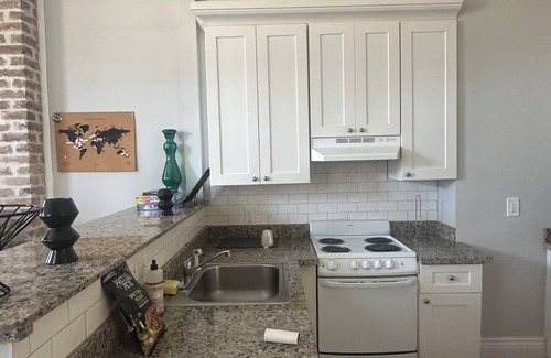 Faubourg Lafayette House | Stylish Uptown Duplex 1/1 - Walkable Uptown Gem Near Dining & Bars