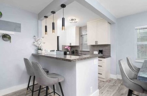 Coral Shores Apartment | Stylish Vacation home Coral Ridge