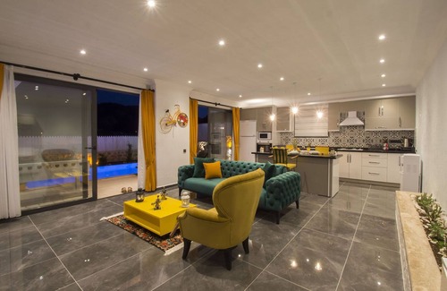 Sarıbelen House | Stylish Villa for 2 Sarbelen Village, Heated Indoor Pool, Sauna and Turkish Bath