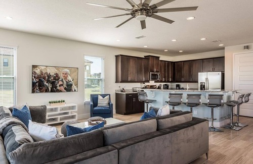 Reunion House | Stylish Villa with Unreal Themed Bedroom at Reunion