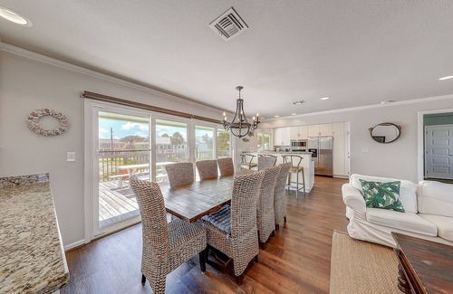 Key Allegro House | Stylishly Remodeled Home w/Canal Views & Private Deck - Near Beach