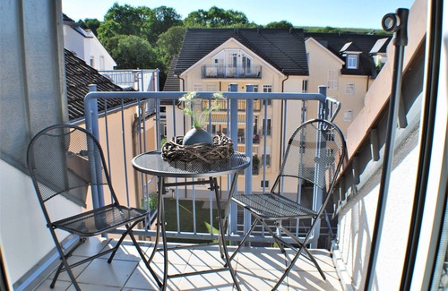 Bad Kreuznach Apartment | Stylishly renovated 1-room apartment - balcony, WLAN, TV, spa area