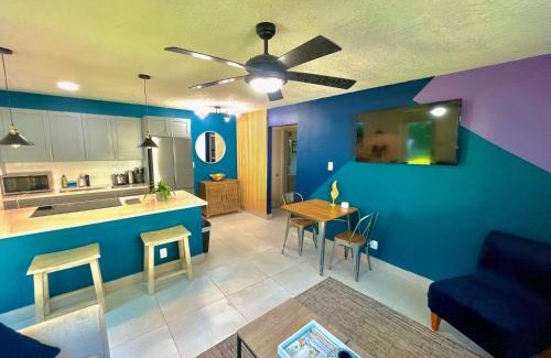 Victoria Park Apartment | SuaveMauve Las Olas Beach