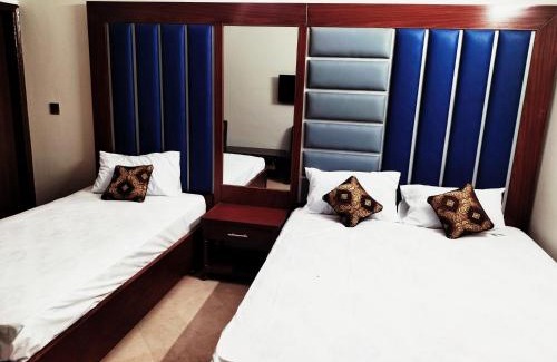 Gulshan-e-Iqbal Hotel | Subhan Palace Guest House