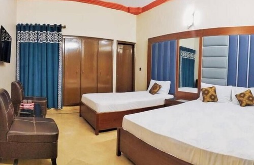 Gulshan-e-Iqbal House | Subhan Palace Guest House Karachi