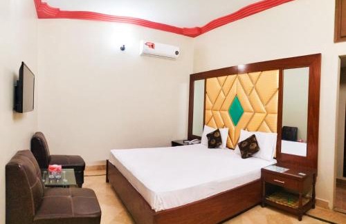 Gulshan-e-Iqbal Hotel | Subhan Palace - Near Karachi Expo Center Branch