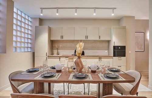 Quartier de la Porte-Saint-Denis Apartment | Sublim Apartment 3 Bedrooms Center of Paris