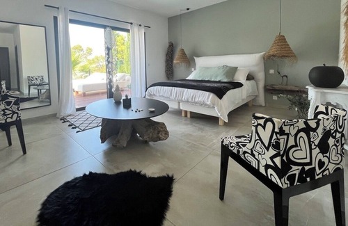 Montferrier-sur-Lez House | Sublime contemporary villa with swimming pool and panoramic view