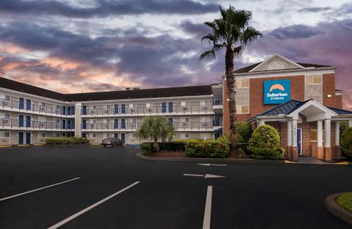 Stuart Hotel | Suburban Studios Stuart near Federal Hwy 1