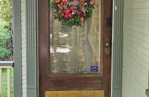 Springfield House | Sugar Magnolia House-Romantic Historic Home