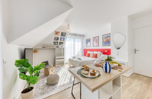 Bobigny Apartment | Suite Bauhaus