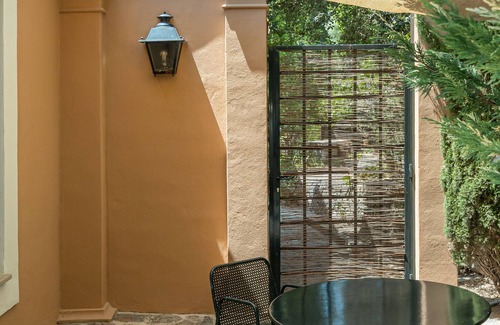 Esporles House | Suite Bosque- Life in middle of a vineyard, with a 600 Mb WIFI. Made for Nomads.