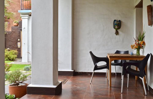 Centro Historico Apartment | Suite Colibri in historic Quito with a fantastic garden
