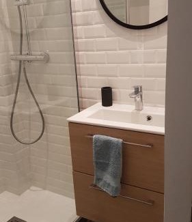 Rueil-Malmaison Apartment | Suite dans l'hyper-centre de Rueil Malmaison, La Défense à 15 minutes