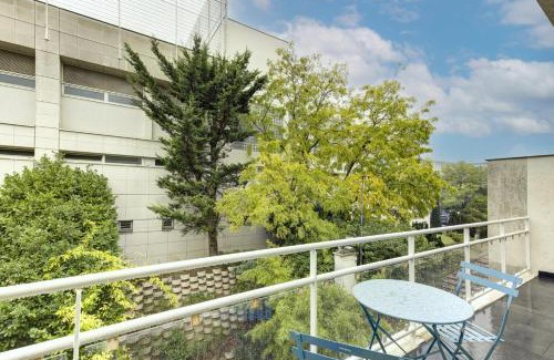 Suresnes Apartment | Suite New Delhi - Superbe Appartement