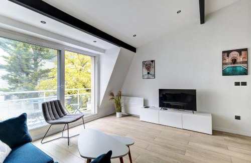 Suresnes Apartment | Suite New Delhi - Superbe Appartement