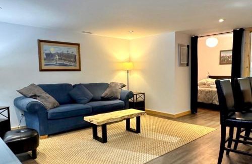 Yukon Apartment | Suite on the Bay