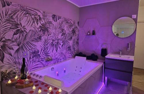Vienne Apartment | Suite romantique tropicale