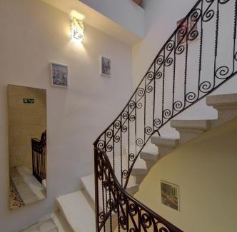 Birgu Apartment | Suite Victory in Historic Birgu, A Touch of Maltese Tradition by 360 Estates