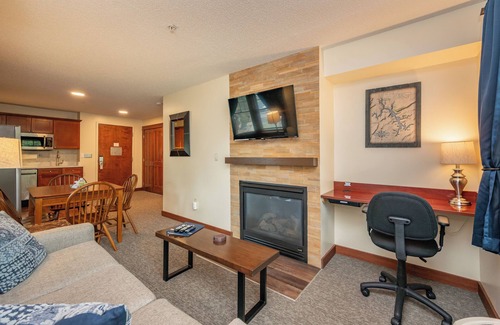 Thayerville Apartment | Suites at Silver Tree: A126 One Bedroom Standard View