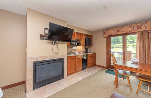 Thayerville Apartment | Suites at Silver Tree: A216 Studio Standard View