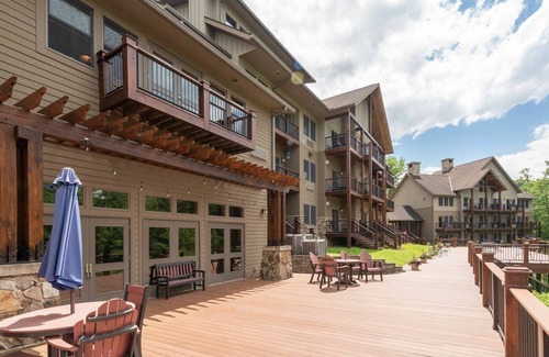 Thayerville Apartment | Suites at Silver Tree: A310 Studio & Loft Standard View