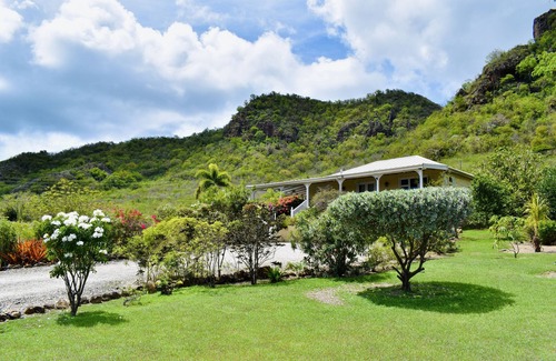 Jennings Villa | Summer Breeze – Tropical Garden Retreat with Private Pool near Jolly Harbour