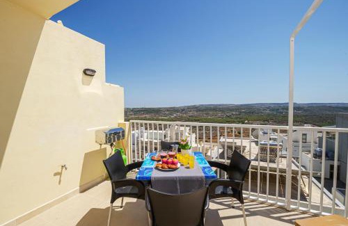Mellieha Apartment | Summer Breeze apartment with terrace with Panoramic views - by Getawaysmalta