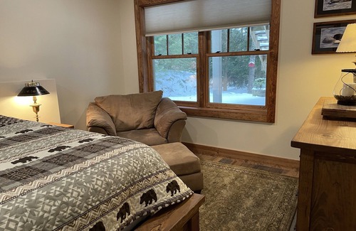 Saranac Lake House | Summer Breeze Lodge at Birch Bay - Upper Saranac Lake NY
