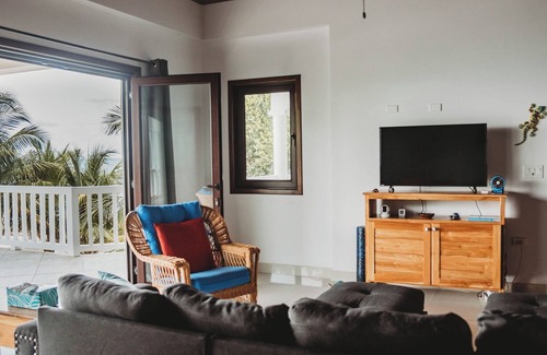 Placencia House | Summer Dreams inn