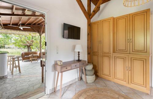 Vourvourou House | Summer Retreat in Sithonia #FeelsLikeHome