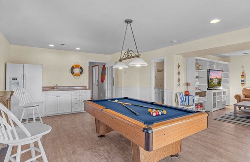 Wind Over Waves House | SUMMER SAVINGS - Semi-Soundfront w/Pool, Hot Tub, Game Room, and Cmty Boat Ramp