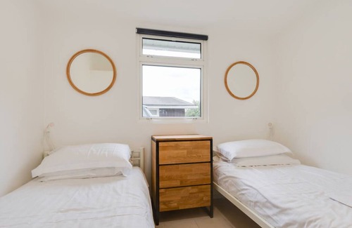 Mumbles Ski Chalet | Summercliffe Park in the beautiful Swansea