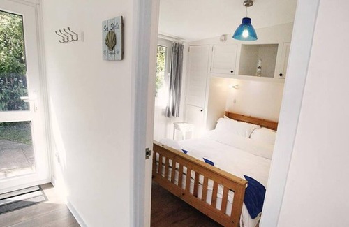 Bishopston Ski Chalet | Summercliffe Park in the beautiful Swansea