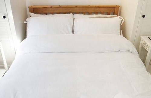 Mumbles Ski Chalet | Summercliffe Park in the beautiful Swansea