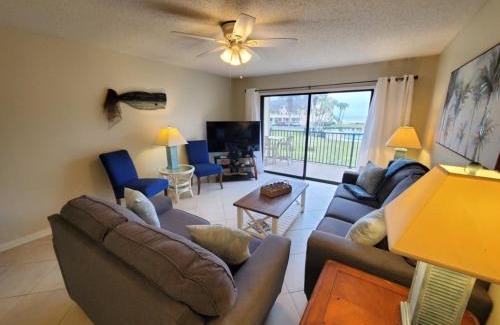 Crescent Beach Apartment | Summerhouse 433 condo
