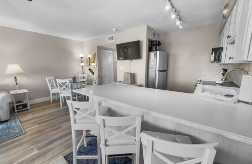 Seagrove Beach Condo | Summersalt 1 Bedroom Condo by RedAwning