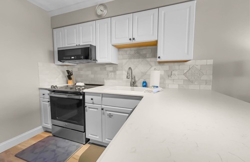 Seagrove Beach Condo | Summersalt 1 Bedroom Condo by RedAwning
