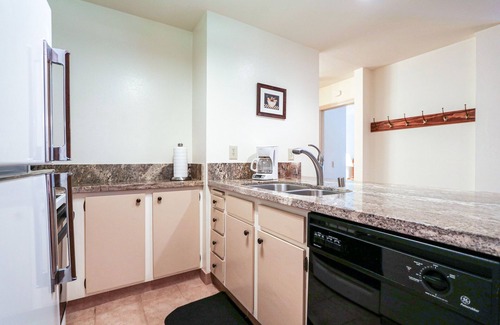 Mammoth Lakes Apartment | Summit 211 Spacious and Clean, Private Balcony, On Free Shuttle Route by RedAwning
