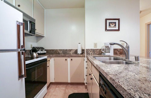Mammoth Lakes Apartment | Summit 211 Spacious and Clean, Private Balcony, On Free Shuttle Route by RedAwning