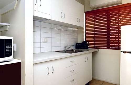 Townsville Hotel | Summit Motel