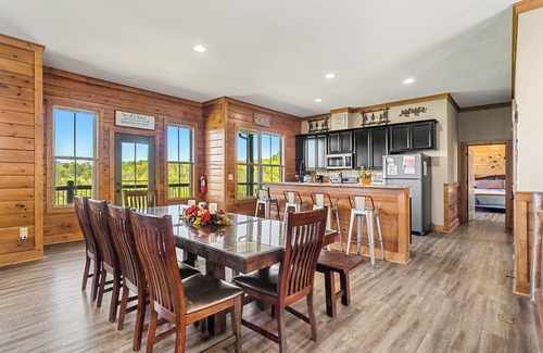 Sevierville Cabin | Summit Ridge Lodge – Private Resort for Groups, Events & Weddings