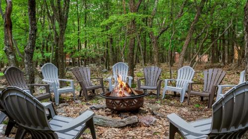 Lake Harmony Estates House | Summit Shores Tranquil Escape Designed for Groups w Fire Pit Game Room