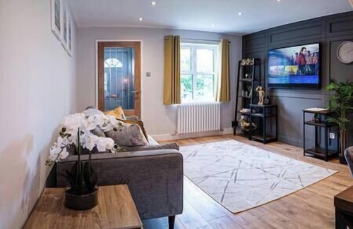 Portishead House | Sumptuous Two Bedroom House in Portishead & EV Charger