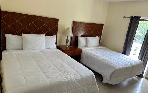 Nassau Hotel | Sun Fun Hotel